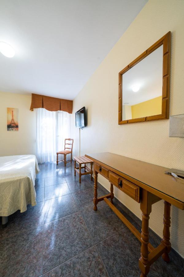 חריה Hotel La Colina מראה חיצוני תמונה