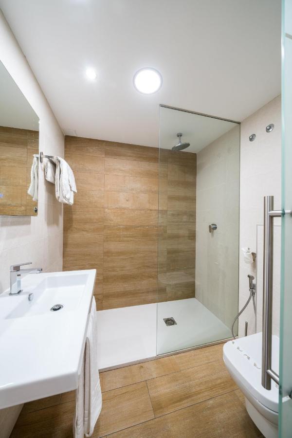 חריה Hotel La Colina מראה חיצוני תמונה