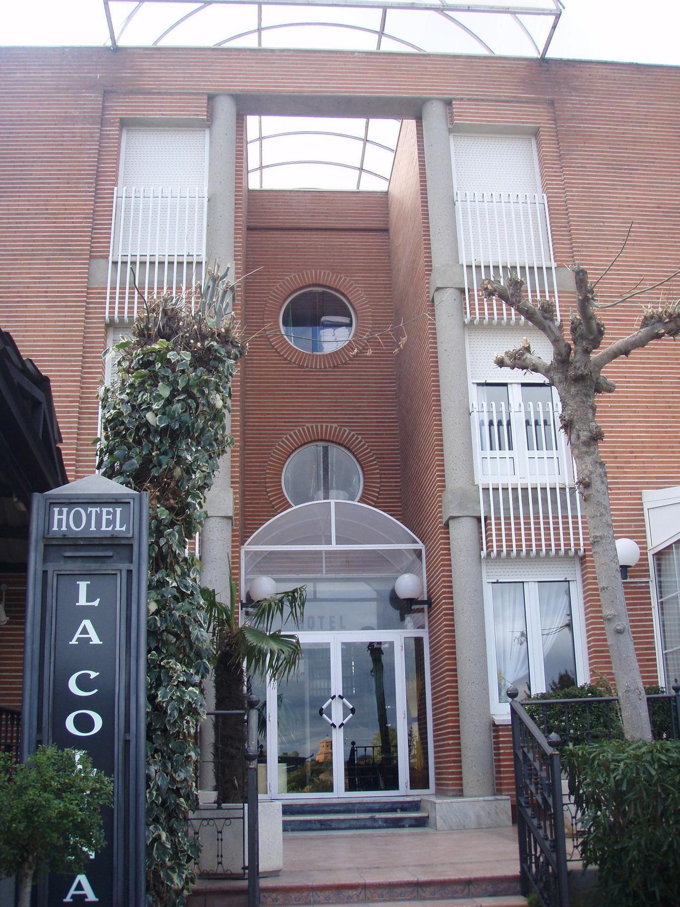 חריה Hotel La Colina מראה חיצוני תמונה