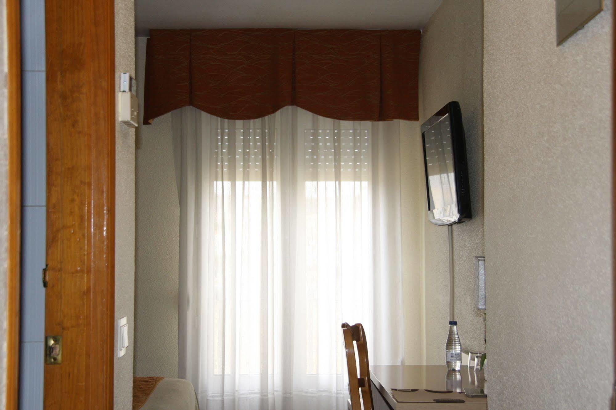 חריה Hotel La Colina מראה חיצוני תמונה